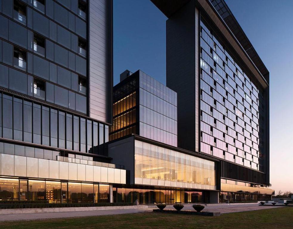 The Lalu Nanjing Hotel Нанкин Екстериор снимка