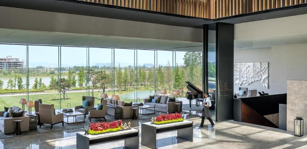 The Lalu Nanjing Hotel Нанкин Екстериор снимка